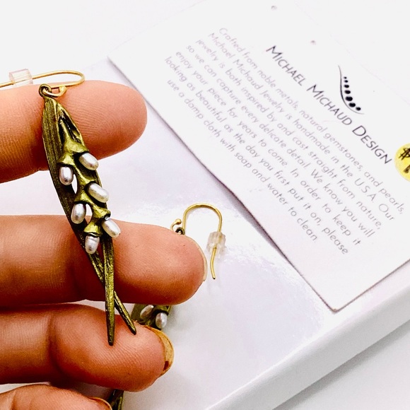 Gold and Green Leaf Earrings with Pearls - Picture 6 of 9